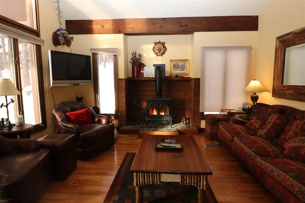 401 Village Road Warren VT 05674