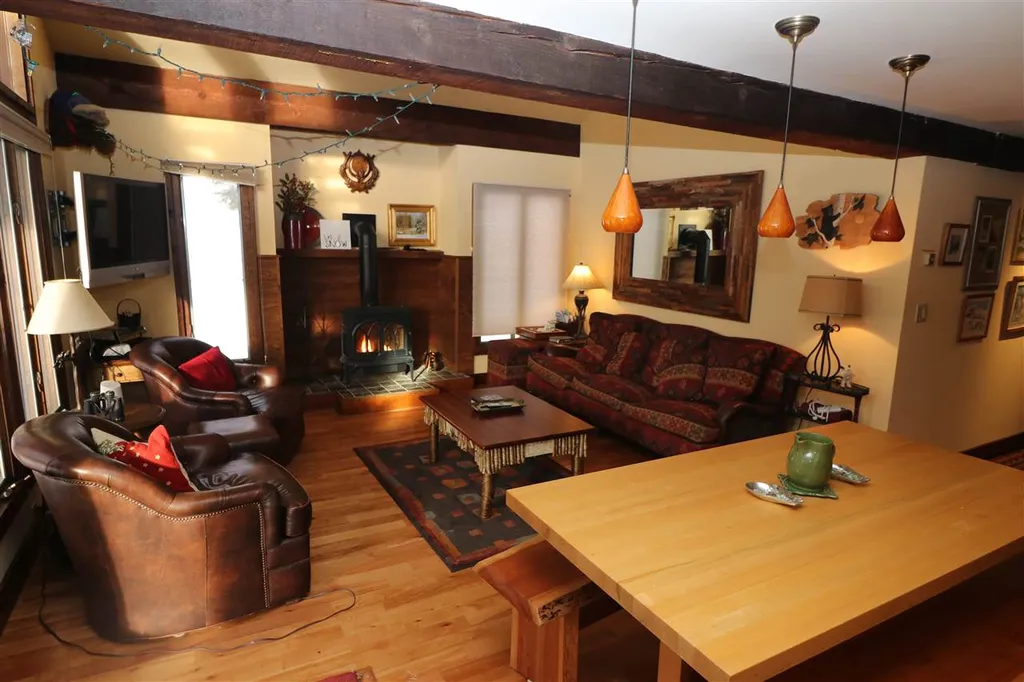 401 Village Road Warren VT 05674