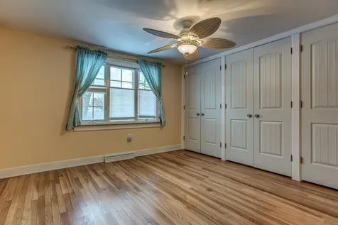 10 Travers Street Hudson NH 03051