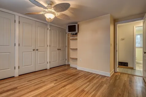 10 Travers Street Hudson NH 03051