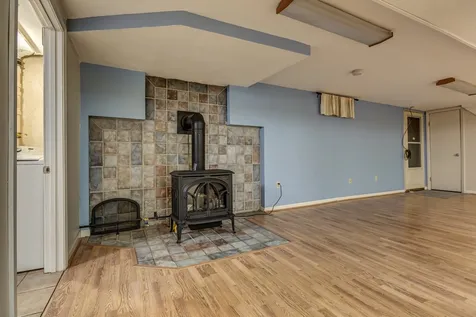10 Travers Street Hudson NH 03051