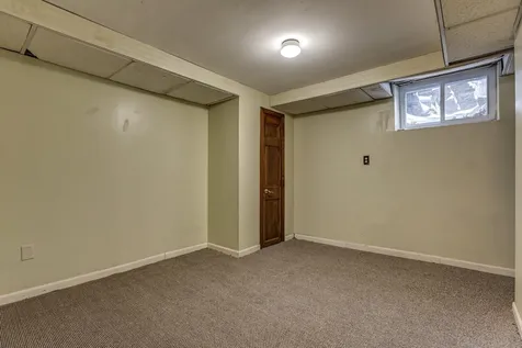 10 Travers Street Hudson NH 03051