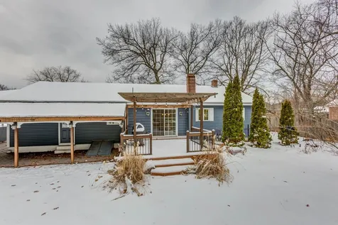 10 Travers Street Hudson NH 03051