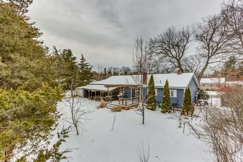 10 Travers Street Hudson NH 03051