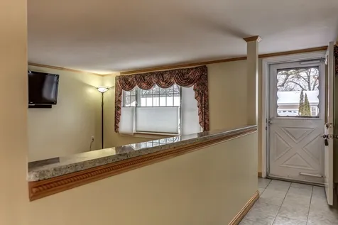 10 Travers Street Hudson NH 03051