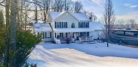 8 Fairway Drive Franklin NH 03235