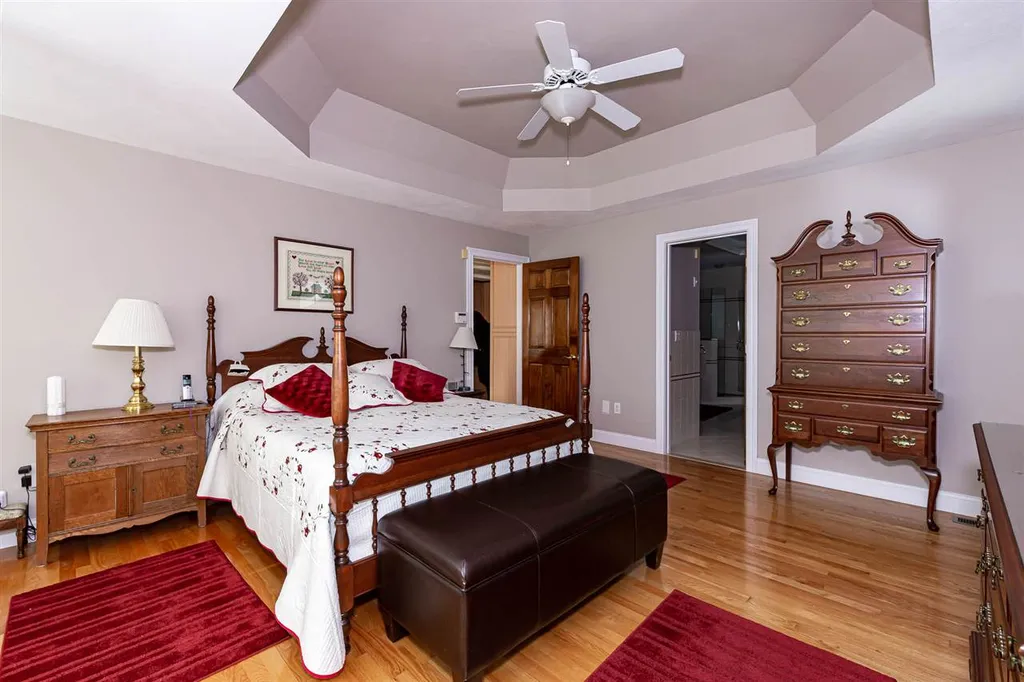 41 Mclane Lane Manchester NH 03104