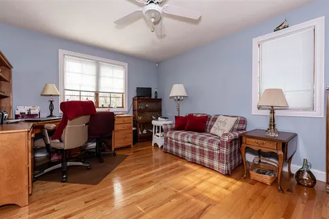 41 Mclane Lane Manchester NH 03104