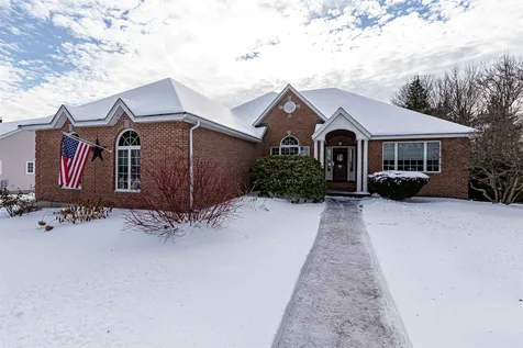41 Mclane Lane Manchester NH 03104
