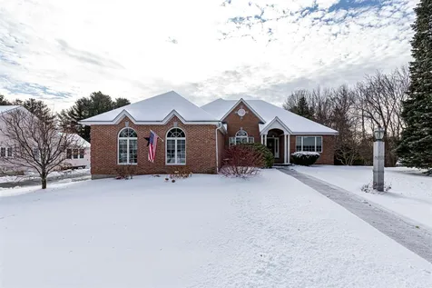 41 Mclane Lane Manchester NH 03104