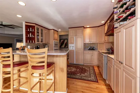 41 Mclane Lane Manchester NH 03104