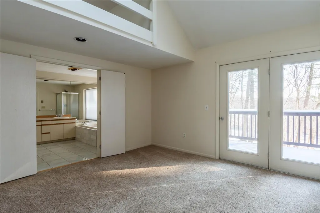 15 Pondview Drive Merrimack NH 03054
