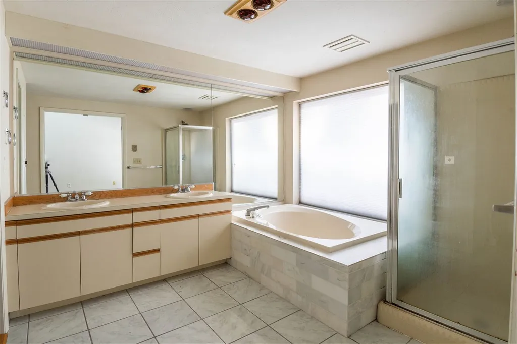 15 Pondview Drive Merrimack NH 03054