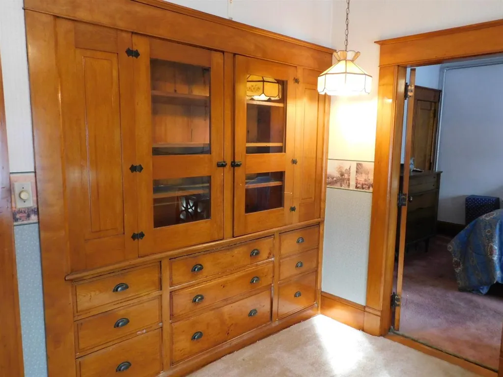 158 Mount Pleasant Street St. Johnsbury VT 05819-8