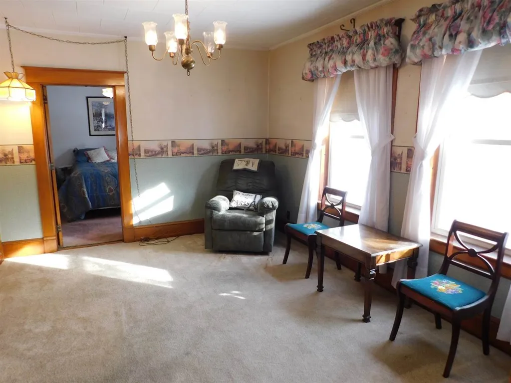 158 Mount Pleasant Street St. Johnsbury VT 05819-8
