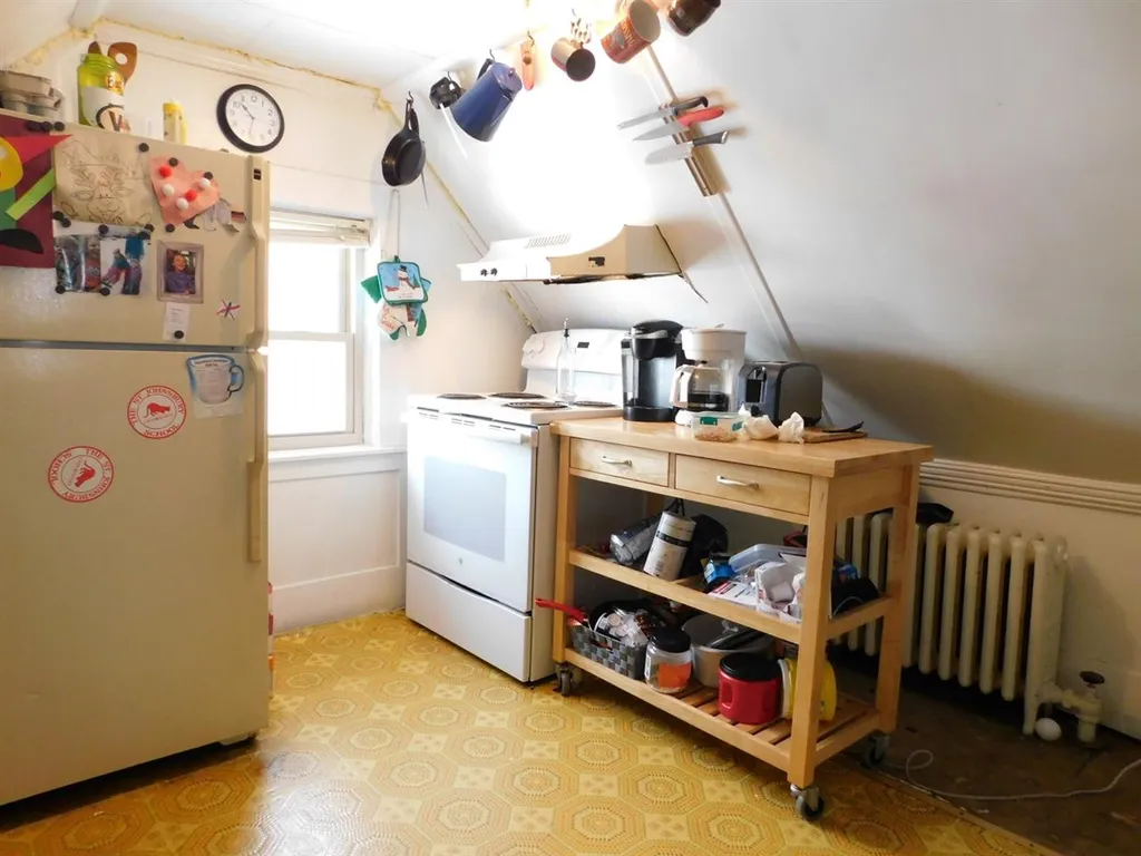158 Mount Pleasant Street St. Johnsbury VT 05819-8