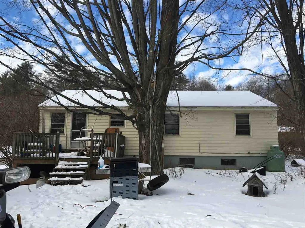 146 Thunder Road Franklin NH 03235