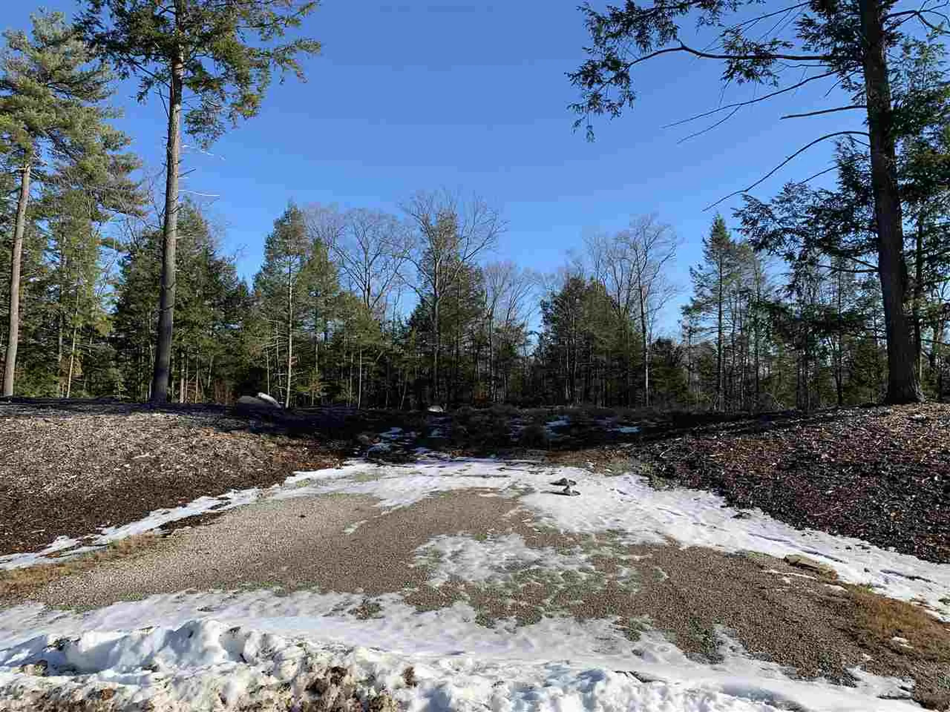 44 Hemlock Lane Chester NH 03036