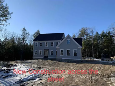 44 Hemlock Lane Chester NH 03036