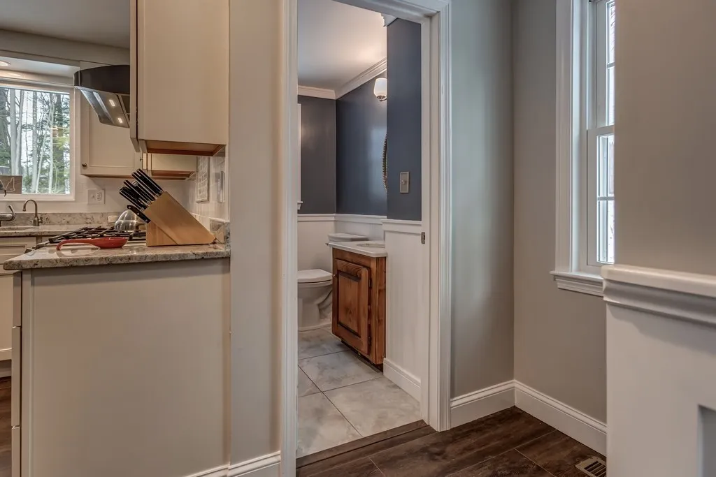 13 Barisano Way Nashua NH 03063