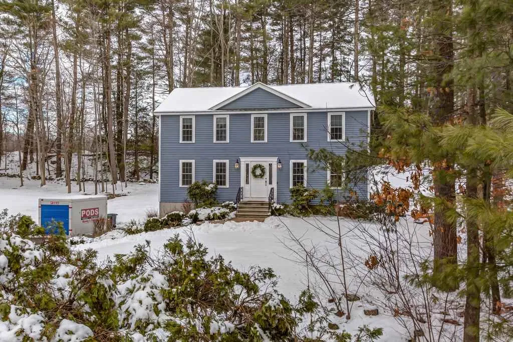 13 Barisano Way Nashua NH 03063