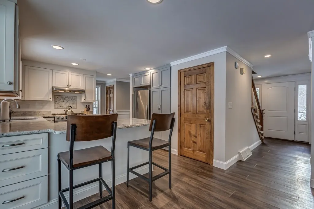 13 Barisano Way Nashua NH 03063