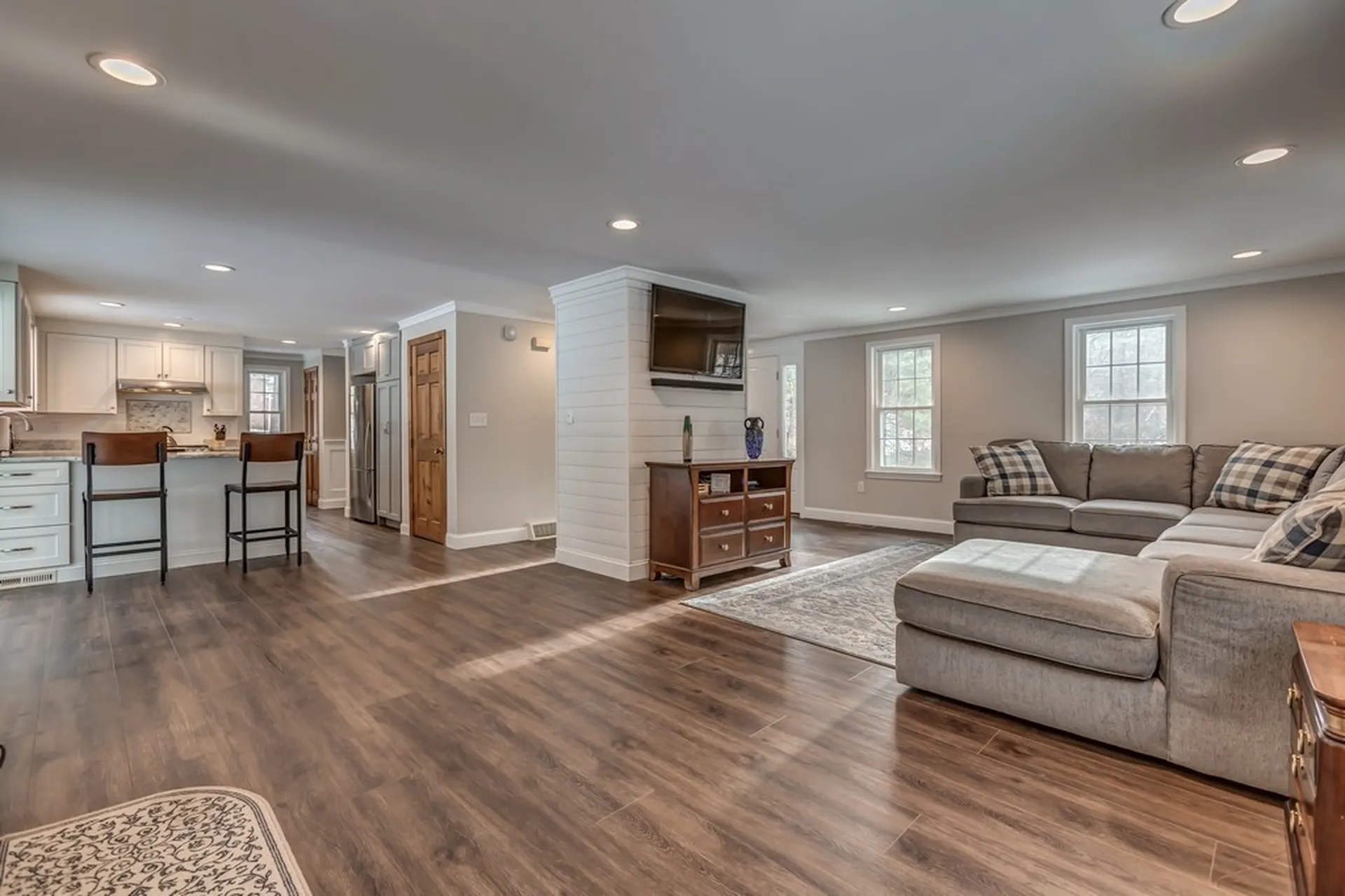 13 Barisano Way Nashua NH 03063