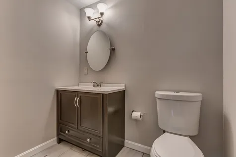 13 Barisano Way Nashua NH 03063