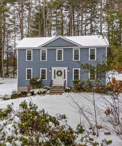 13 Barisano Way Nashua NH 03063