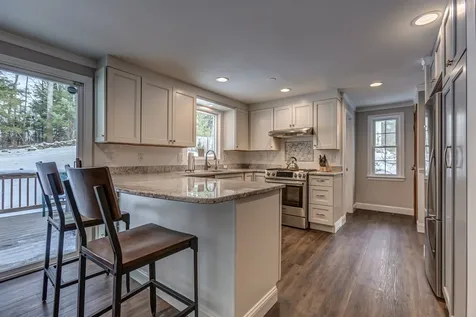 13 Barisano Way Nashua NH 03063