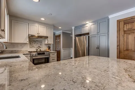 13 Barisano Way Nashua NH 03063