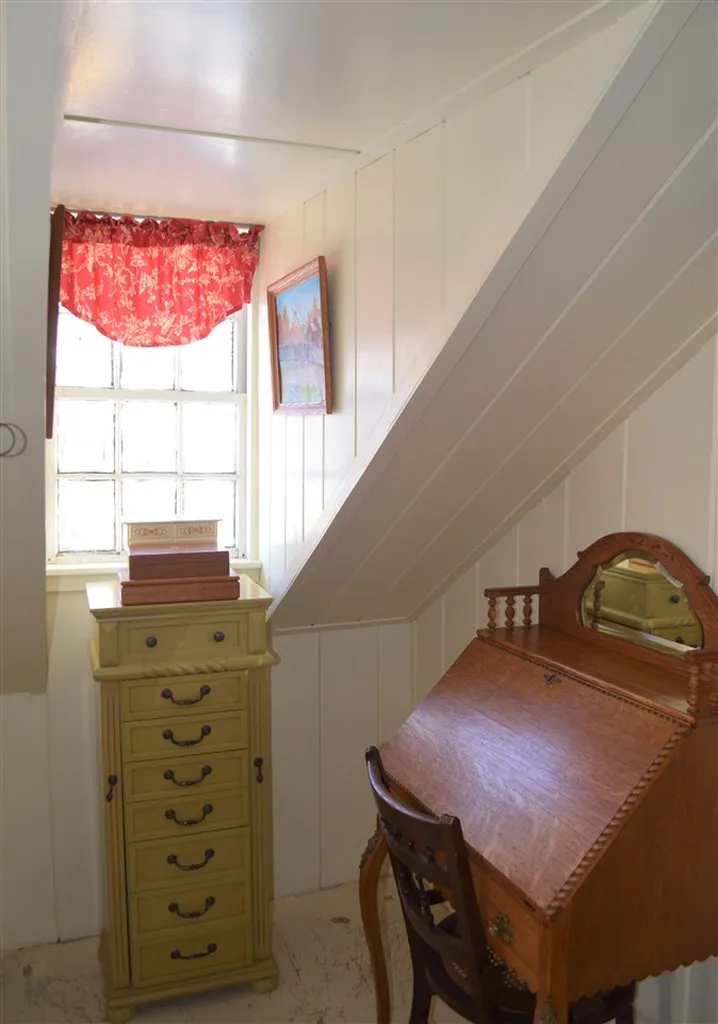 294 Western Avenue Henniker NH 03242