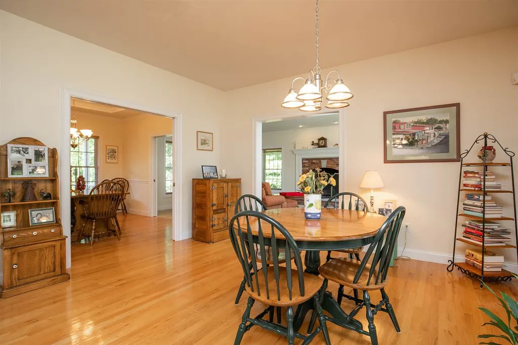 222 Middle Road Brentwood NH 03833