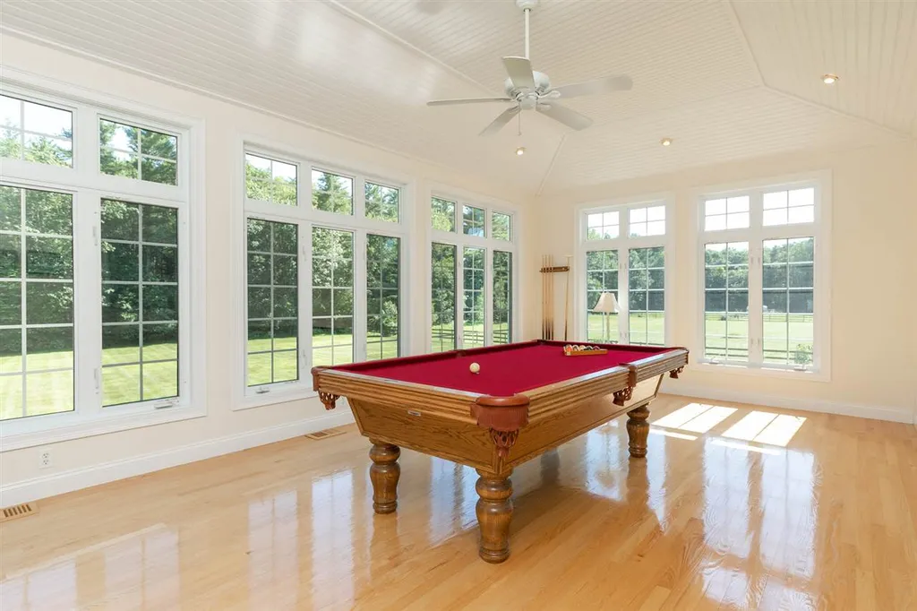 222 Middle Road Brentwood NH 03833