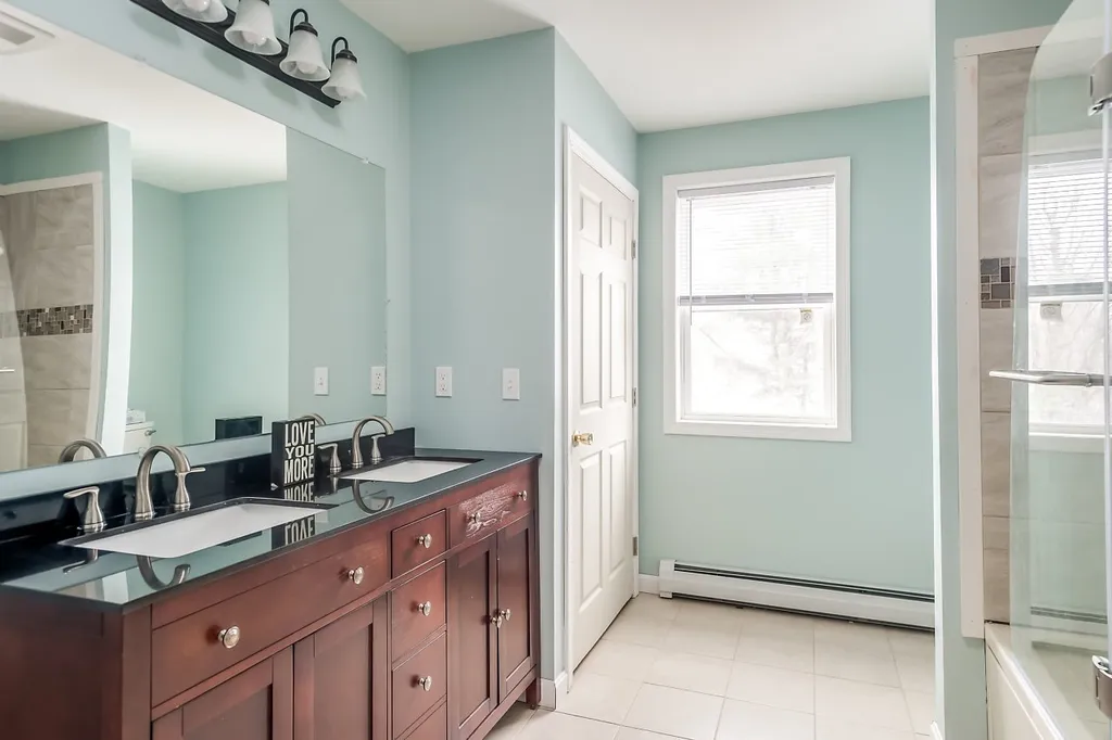 22 Swain Road Gilford NH 03249