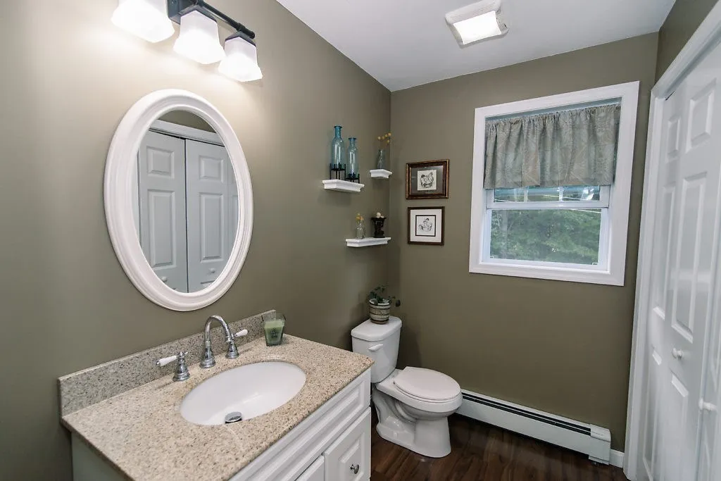 29 Pender Road Northwood NH 03261