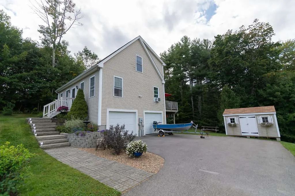 29 Pender Road Northwood NH 03261