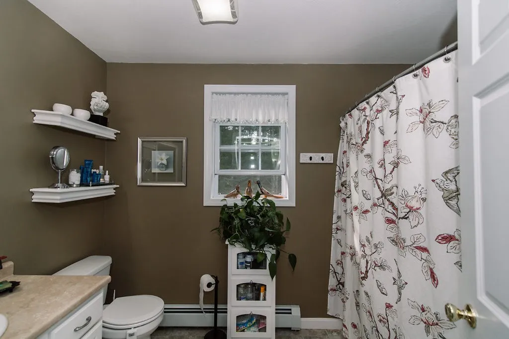 29 Pender Road Northwood NH 03261