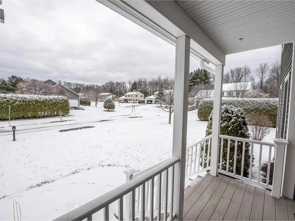 92 Woodrose Lane Colchester VT 05446