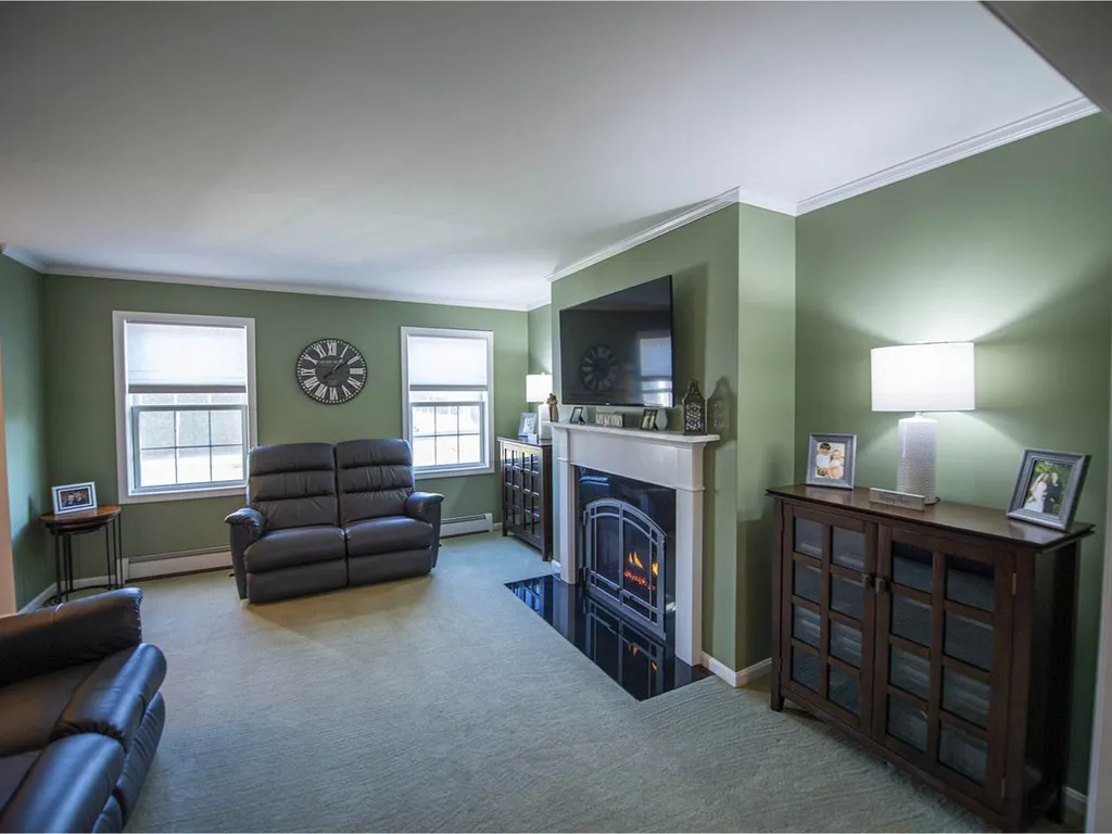92 Woodrose Lane Colchester VT 05446