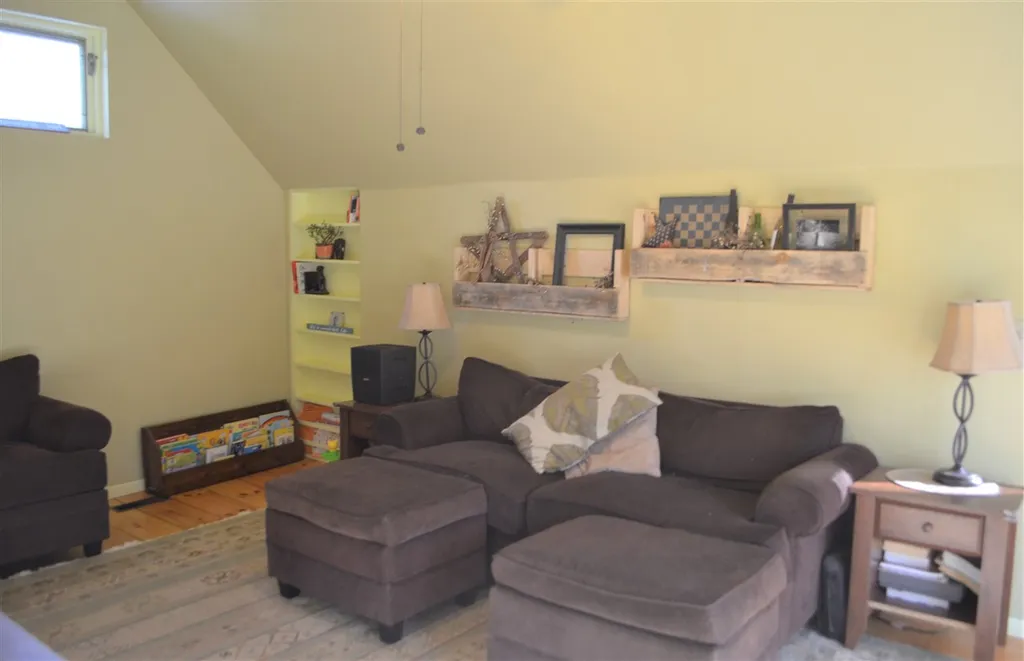 341 Flanders Road Henniker NH 03242