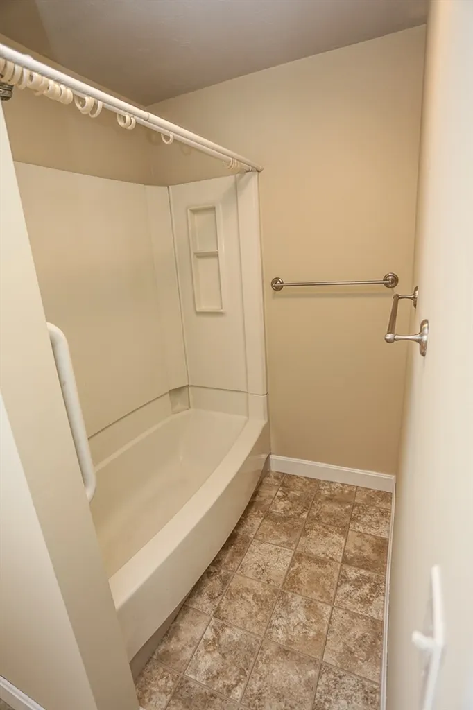 29 Harvard Street Nashua NH 03060