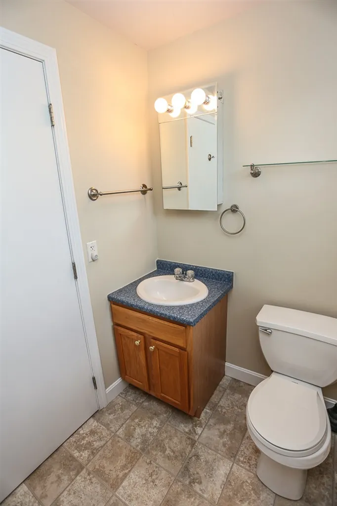 29 Harvard Street Nashua NH 03060