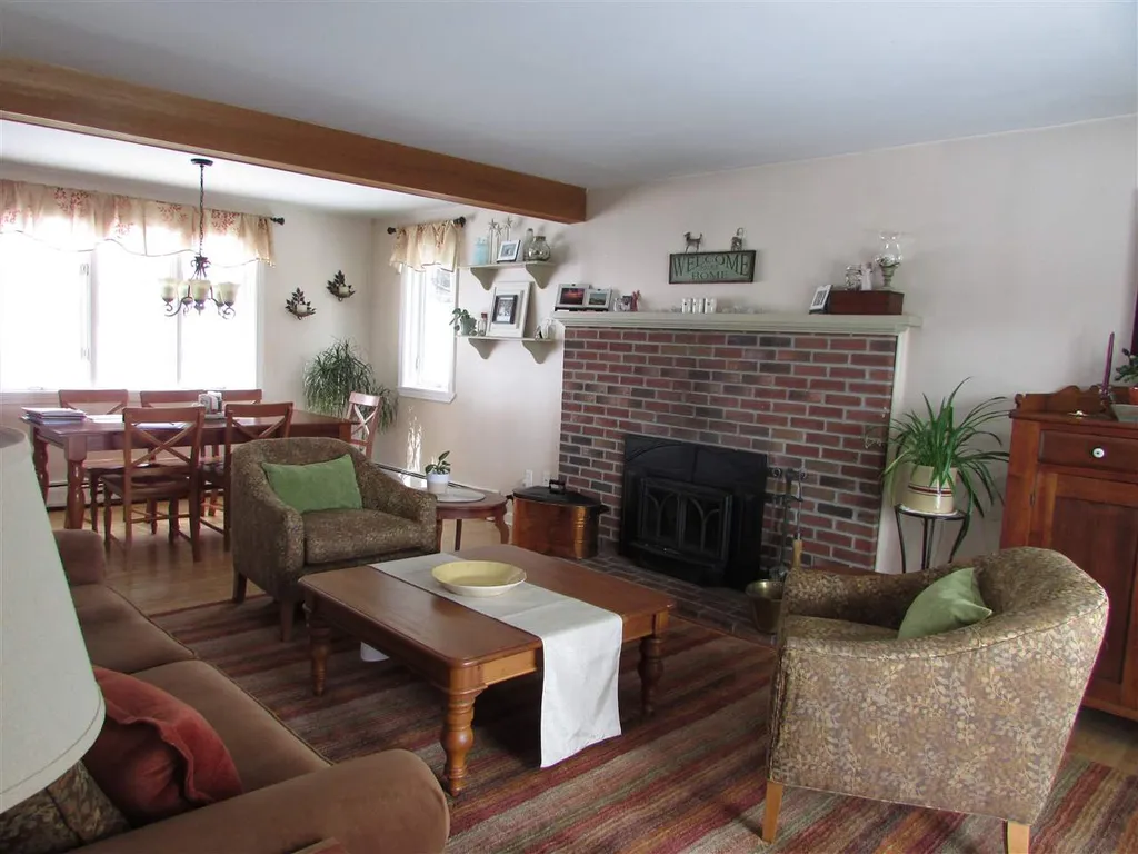 98 Algonquin Road Enfield NH 03748