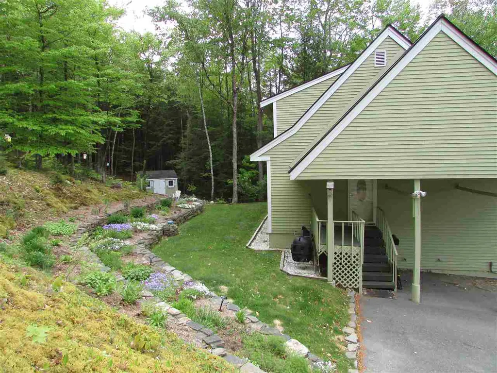 98 Algonquin Road Enfield NH 03748