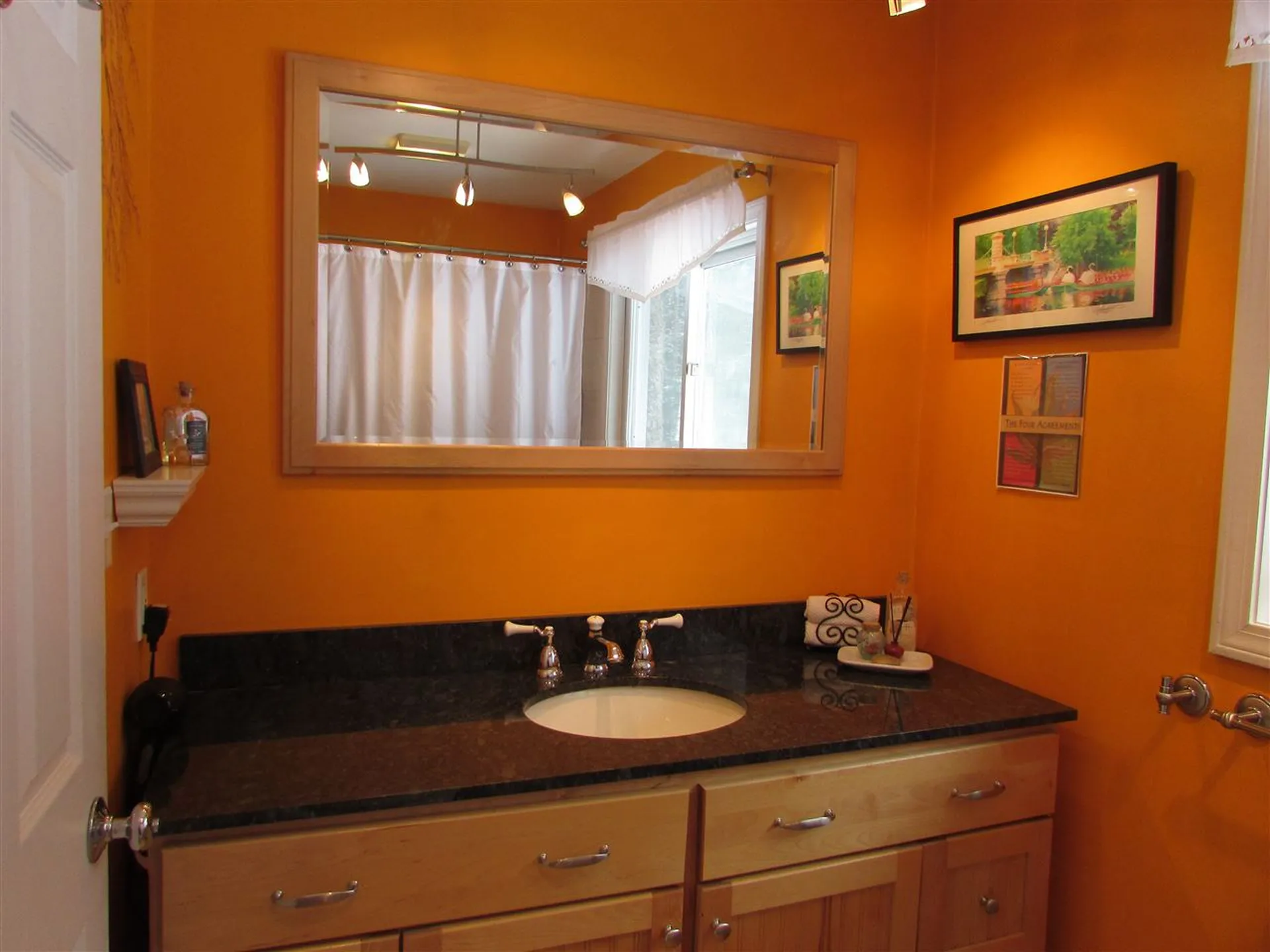 98 Algonquin Road Enfield NH 03748