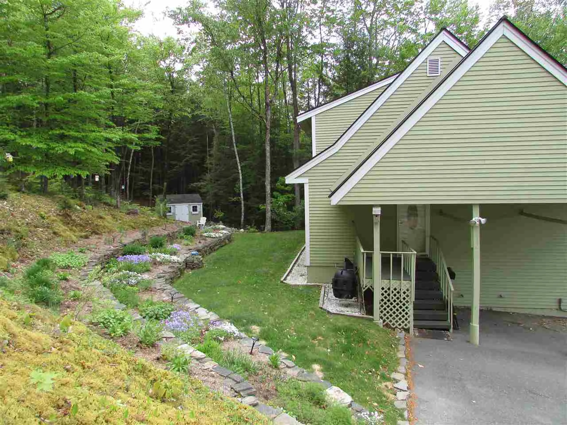 98 Algonquin Road Enfield NH 03748