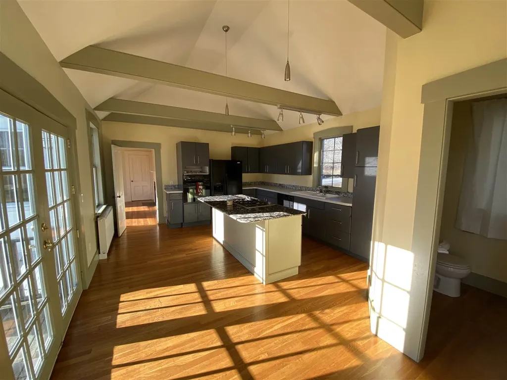 61 Woodland Road North Hampton NH 03862