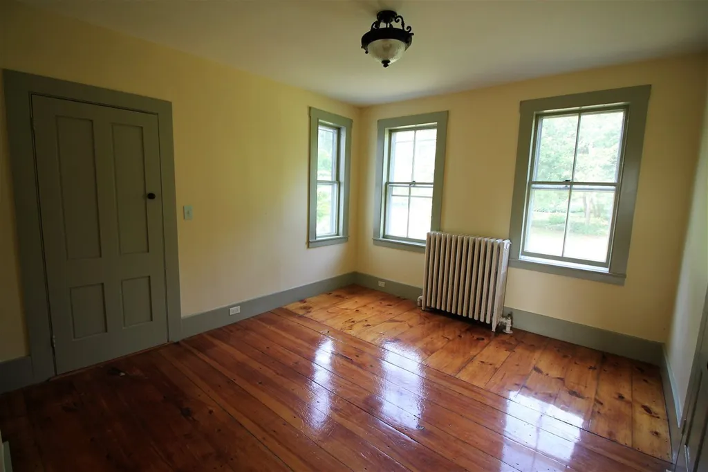 61 Woodland Road North Hampton NH 03862