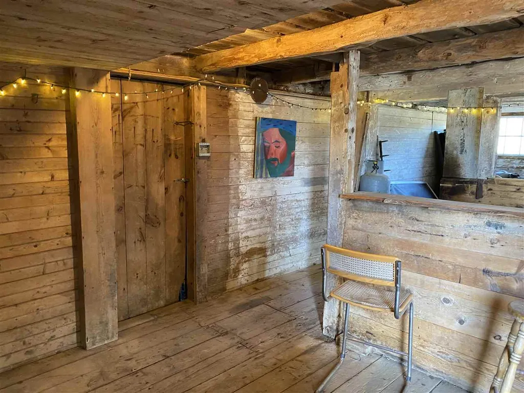 61 Woodland Road North Hampton NH 03862